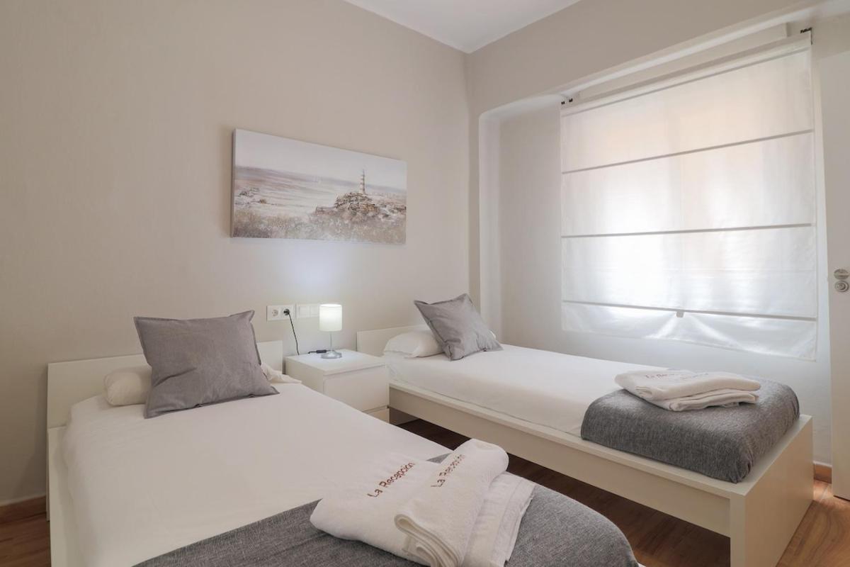 מאלגה C102 - Huge And Stylish 5 Bedroom By The Center מראה חיצוני תמונה